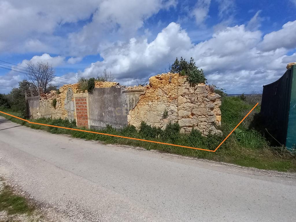 Terreno Urbano em Alfarelos com potencial para construção de moradias. - Image 4